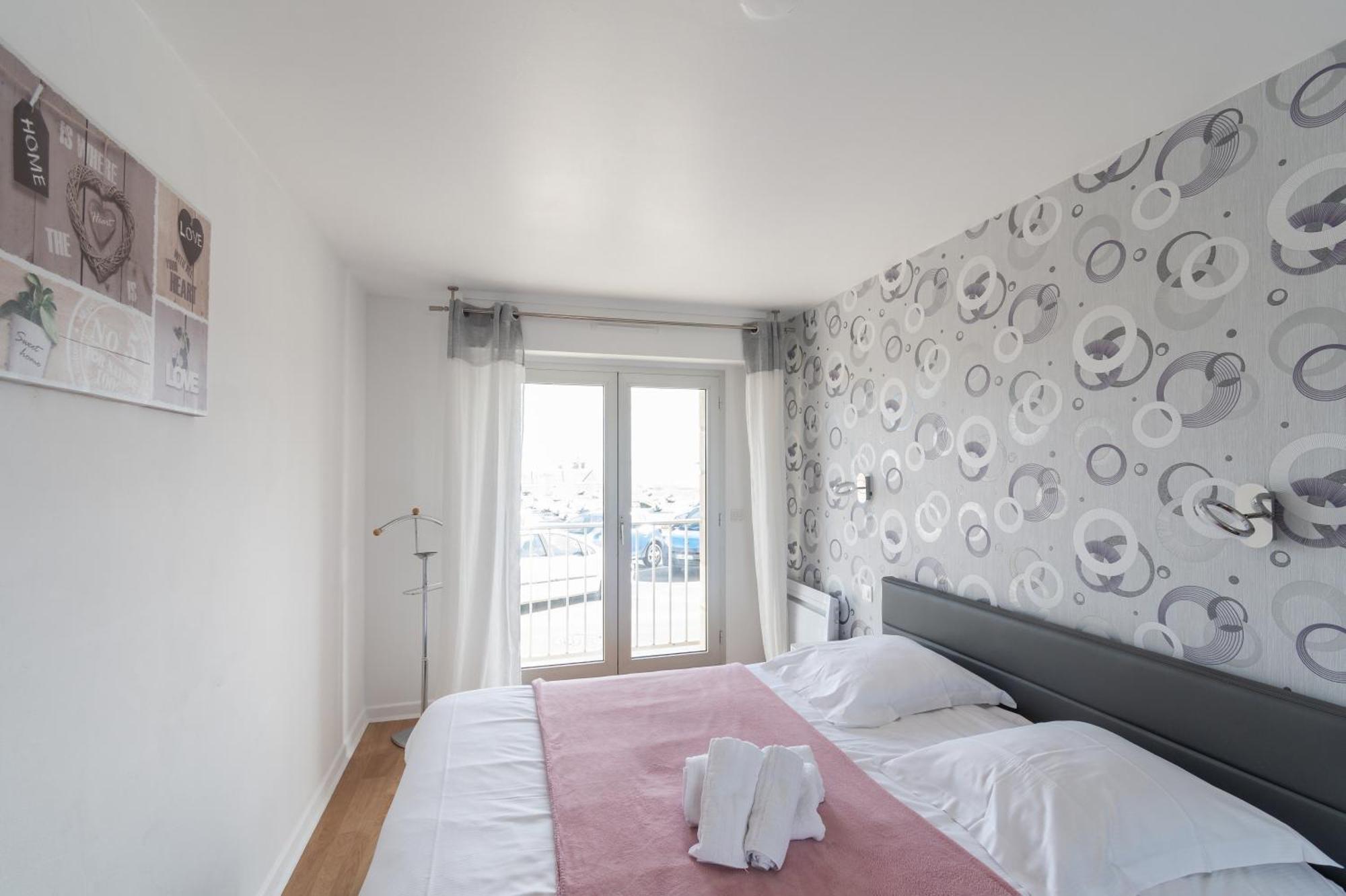 Bretagne vue mer Binic Chambre photo