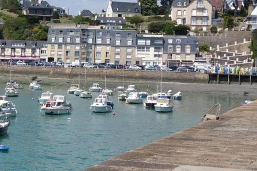 Bretagne vue mer Binic Extérieur photo