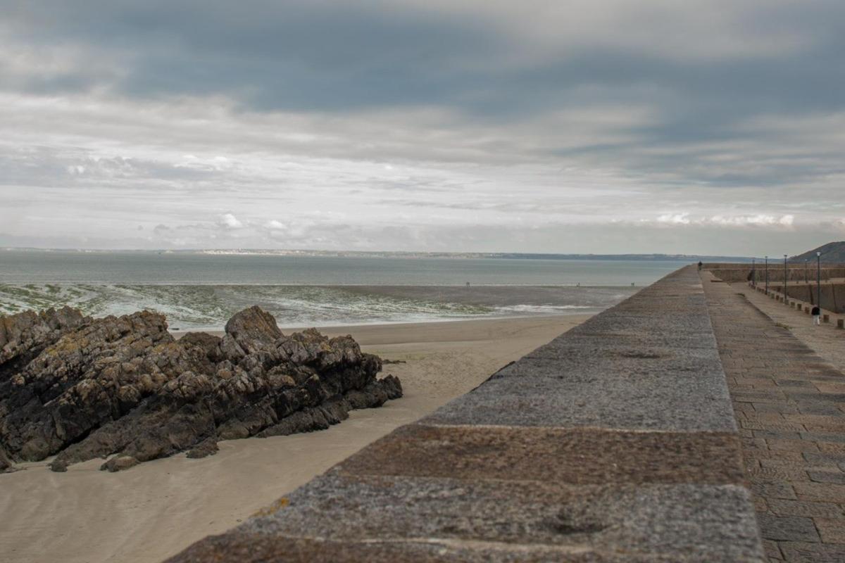 Bretagne vue mer Binic Extérieur photo
