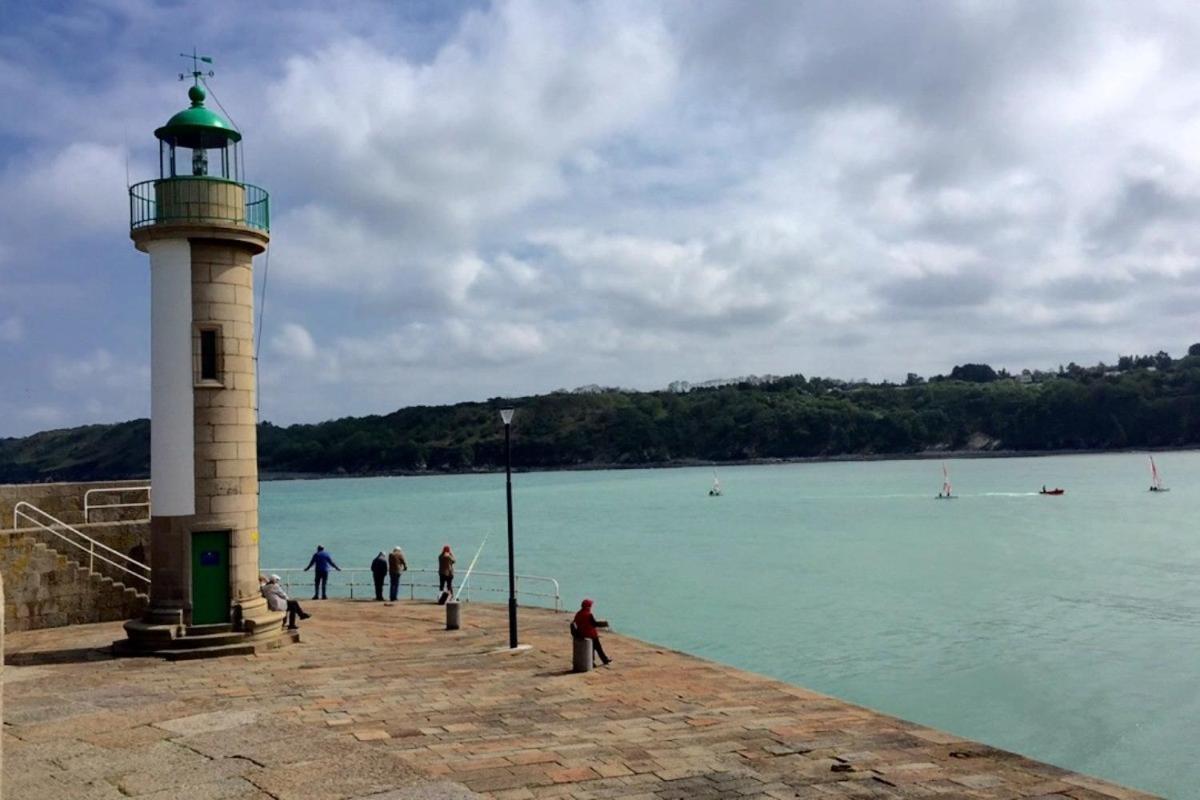 Bretagne vue mer Binic Extérieur photo