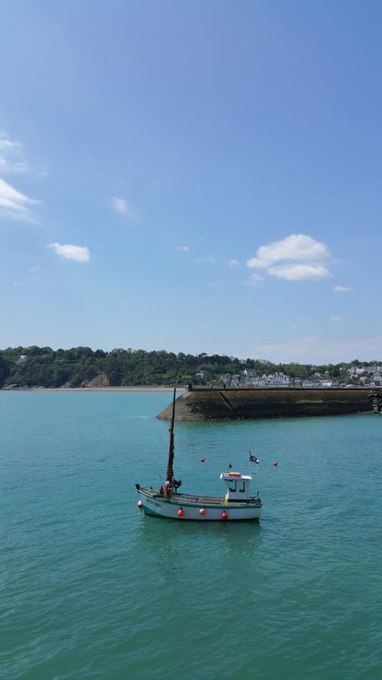 Bretagne vue mer Binic Extérieur photo